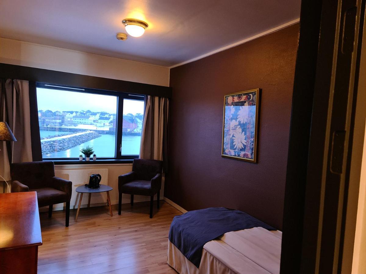 Vardo Hotel Bagian luar foto