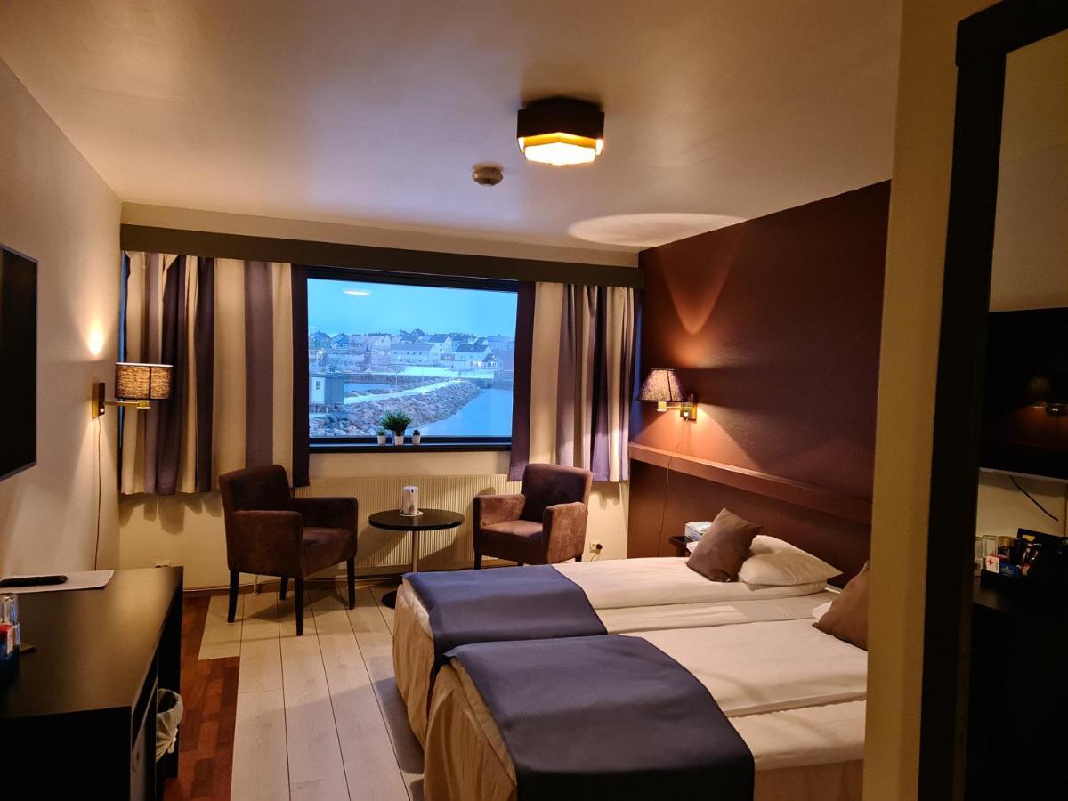Vardo Hotel Bagian luar foto
