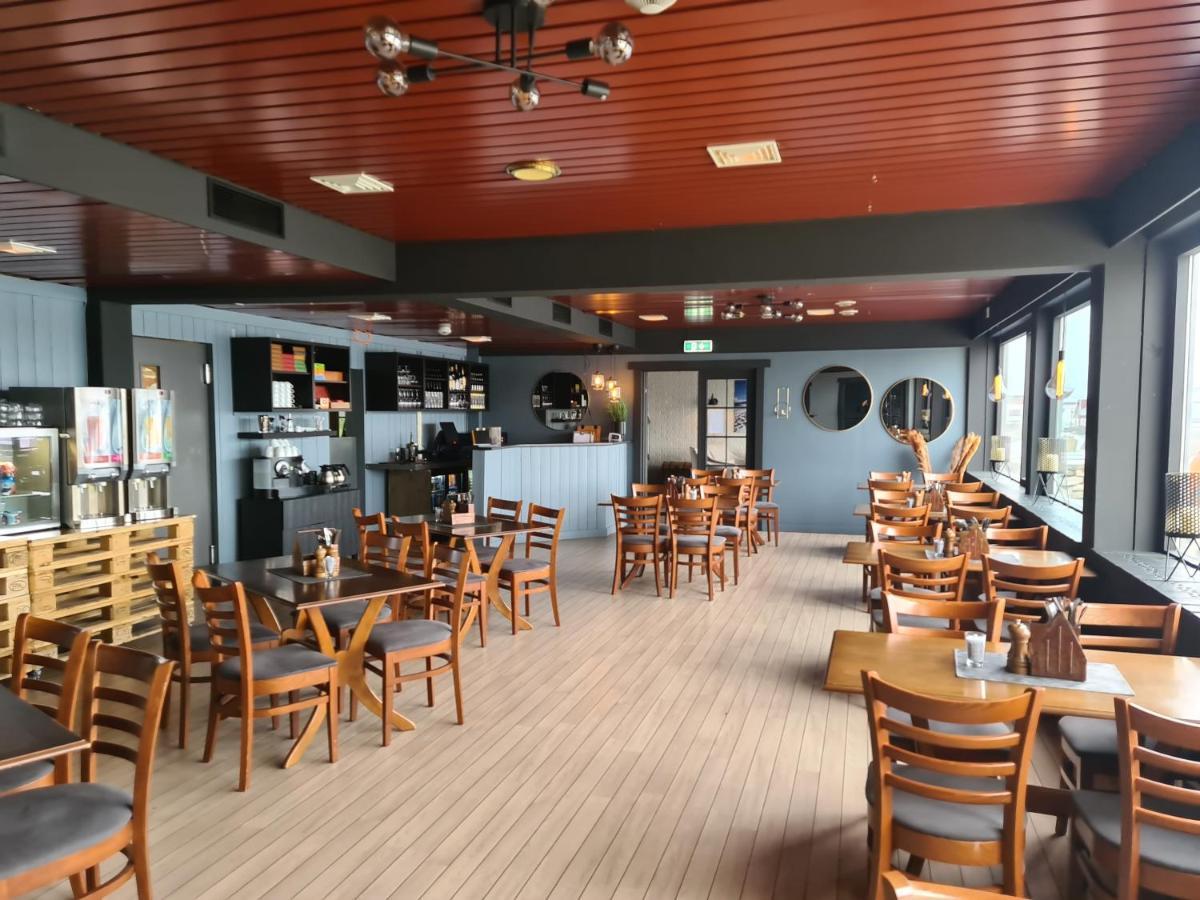 Vardo Hotel Bagian luar foto